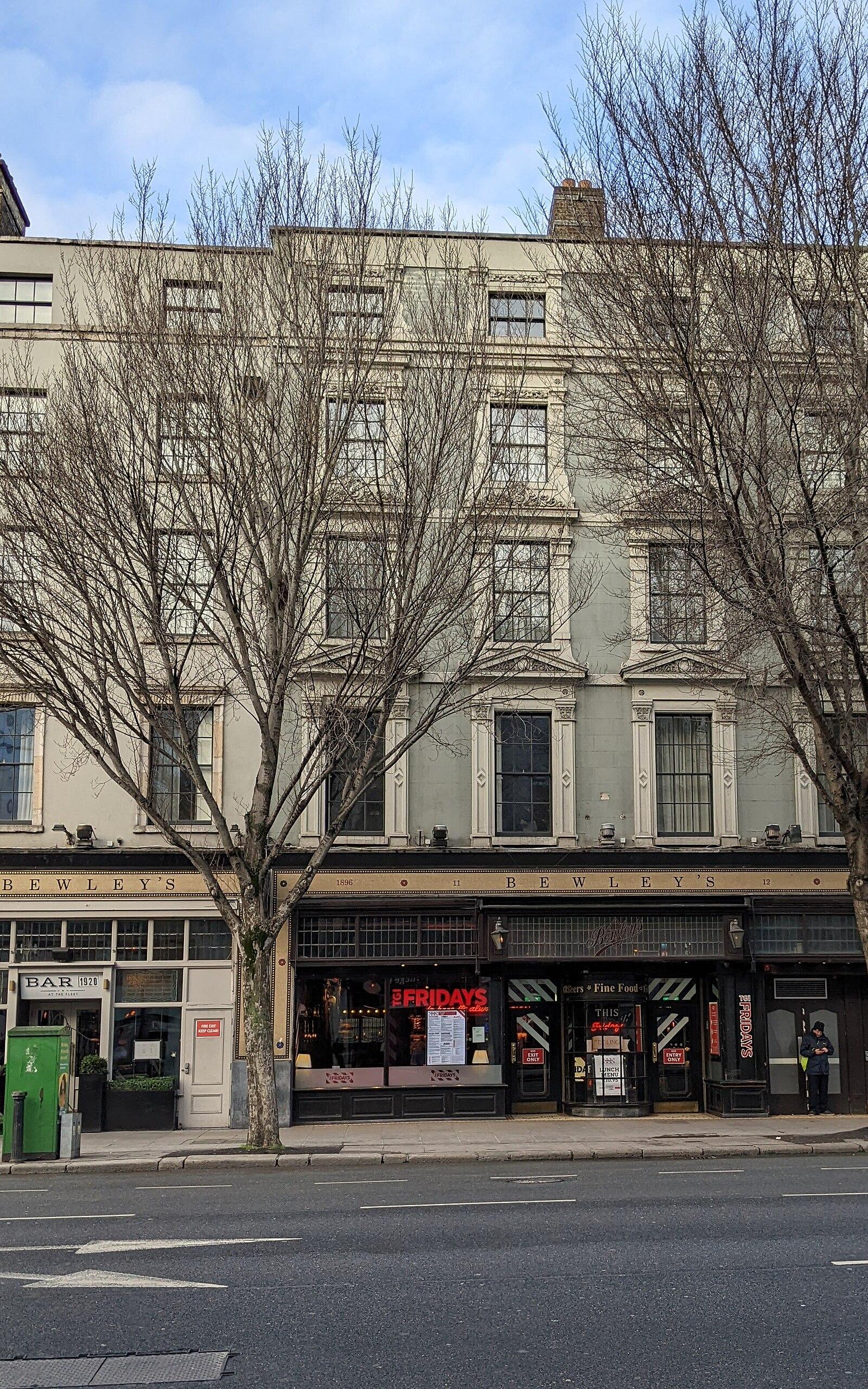 Dublin 10 11 Westmoreland Street, Dublin 2022