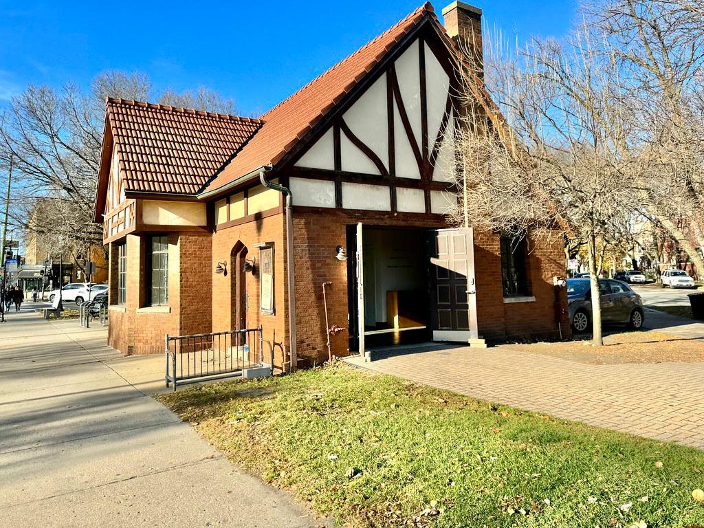 Logan Square Auction Clearance Rates Drop to 62 Percent
