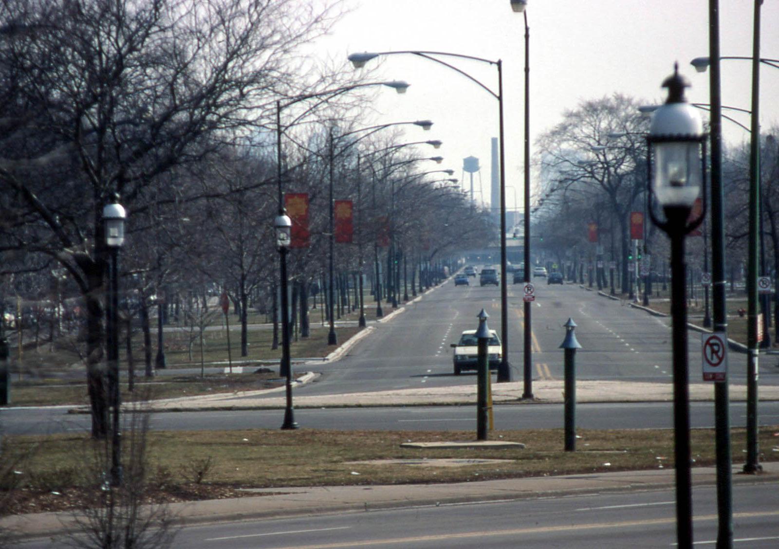 19990213 45 Logan Blvd. @ Logan Square