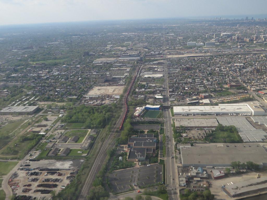 West Loop Slashes Permit Fees for Small Restaurants, Retail Shops Starting September